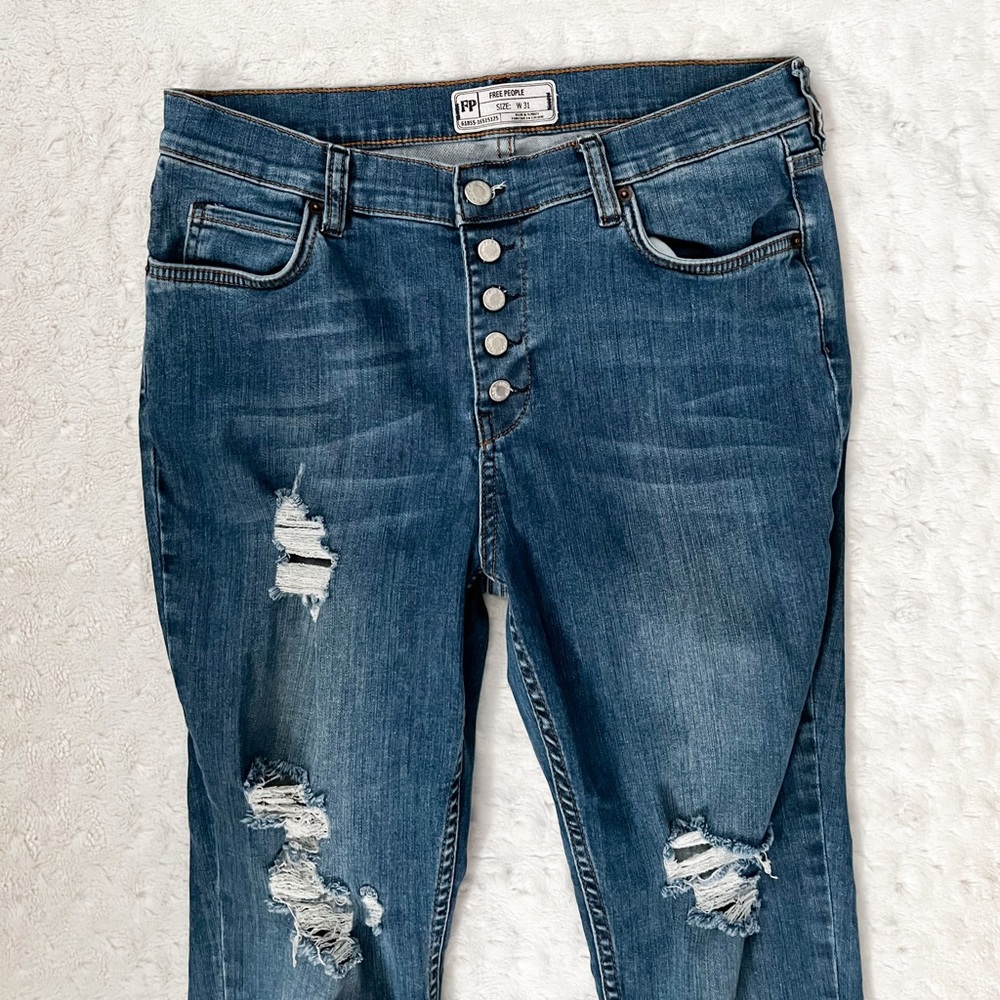 FREE PEOPLE Reagan Button Front Distressed Jeans - Picture 4 of 13